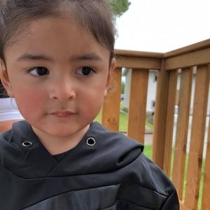 Meet your Posher, Roxy